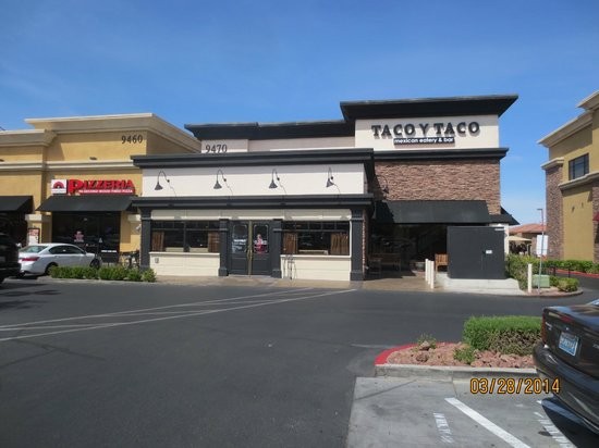 Taco y Taco: Mouthwatering tacos