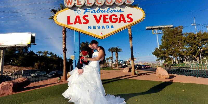 Best Hotels to Get Married at in Vegas