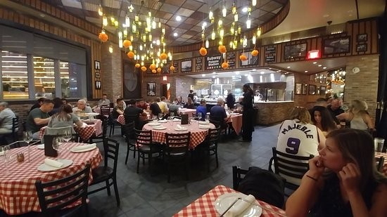 Grimaldi s Pizzeria: Sin City Favorite