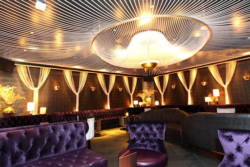 5 Happy Hour Specials You Can Find at the Cosmopolitan