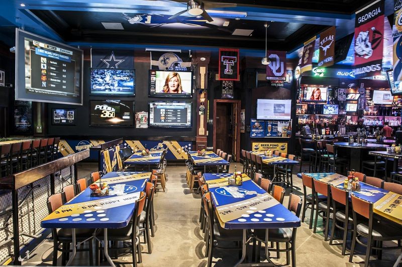 Las Vegas Sports Bars: Blondies