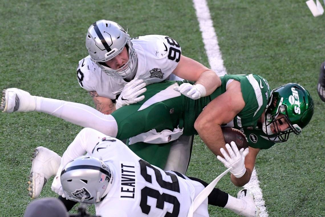 5 Stats That Show Just How Bad the Raiders' Defense Was in 2020