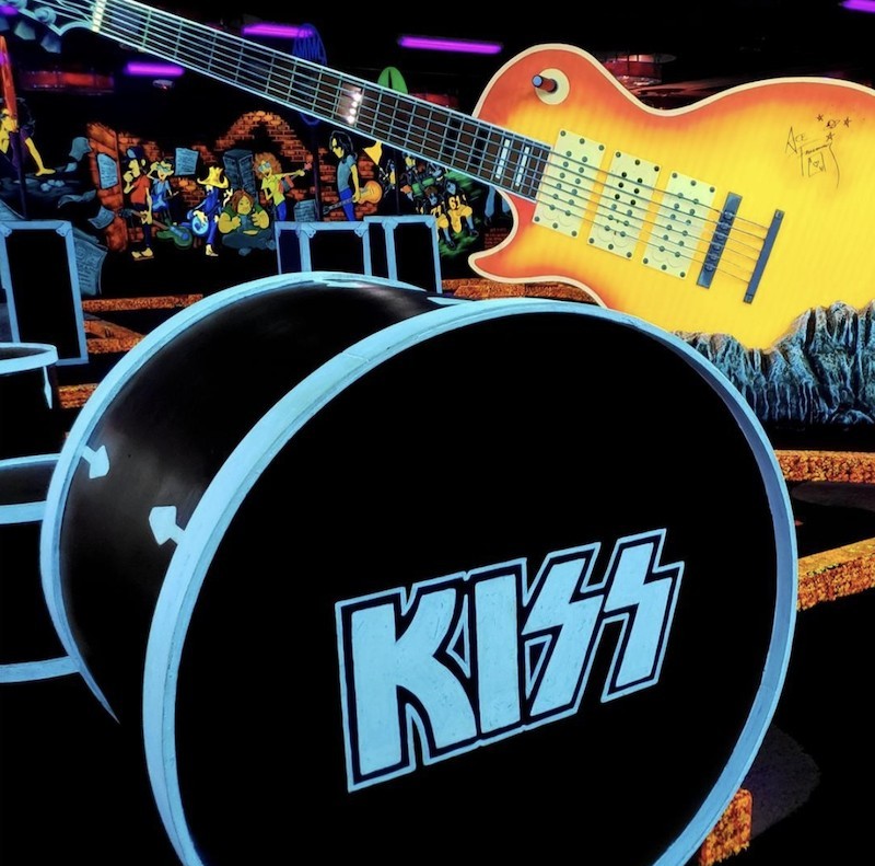 Play KISS Mini Golf on the Las Vegas Strip