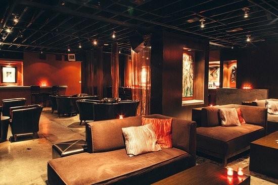 Grab a Drink at These Bars on Las Vegas Blvd