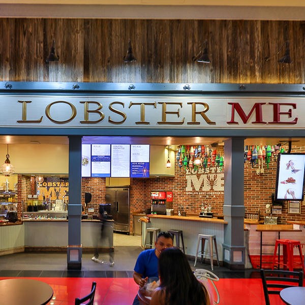 Grab Lunch on the Strip at Lobster Me