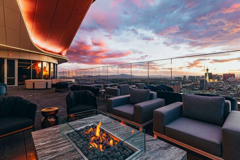 Relax and Grab a Drink at These Trendy Las Vegas Bars