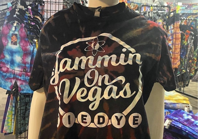 Spice Up Your Wardrobe at Jammin On Vegas Tie-Dye Studio