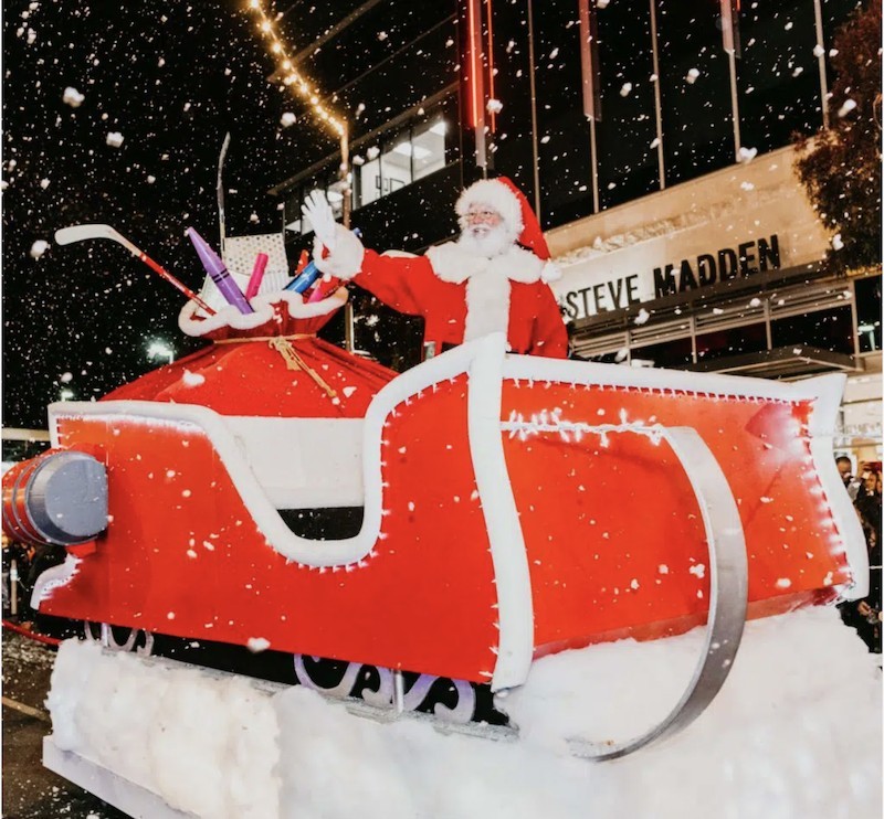 Spot Santa at Summerlin s Holiday Parade
