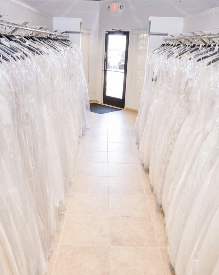 Where To Find Beautiful Wedding Dresses on a Budget
