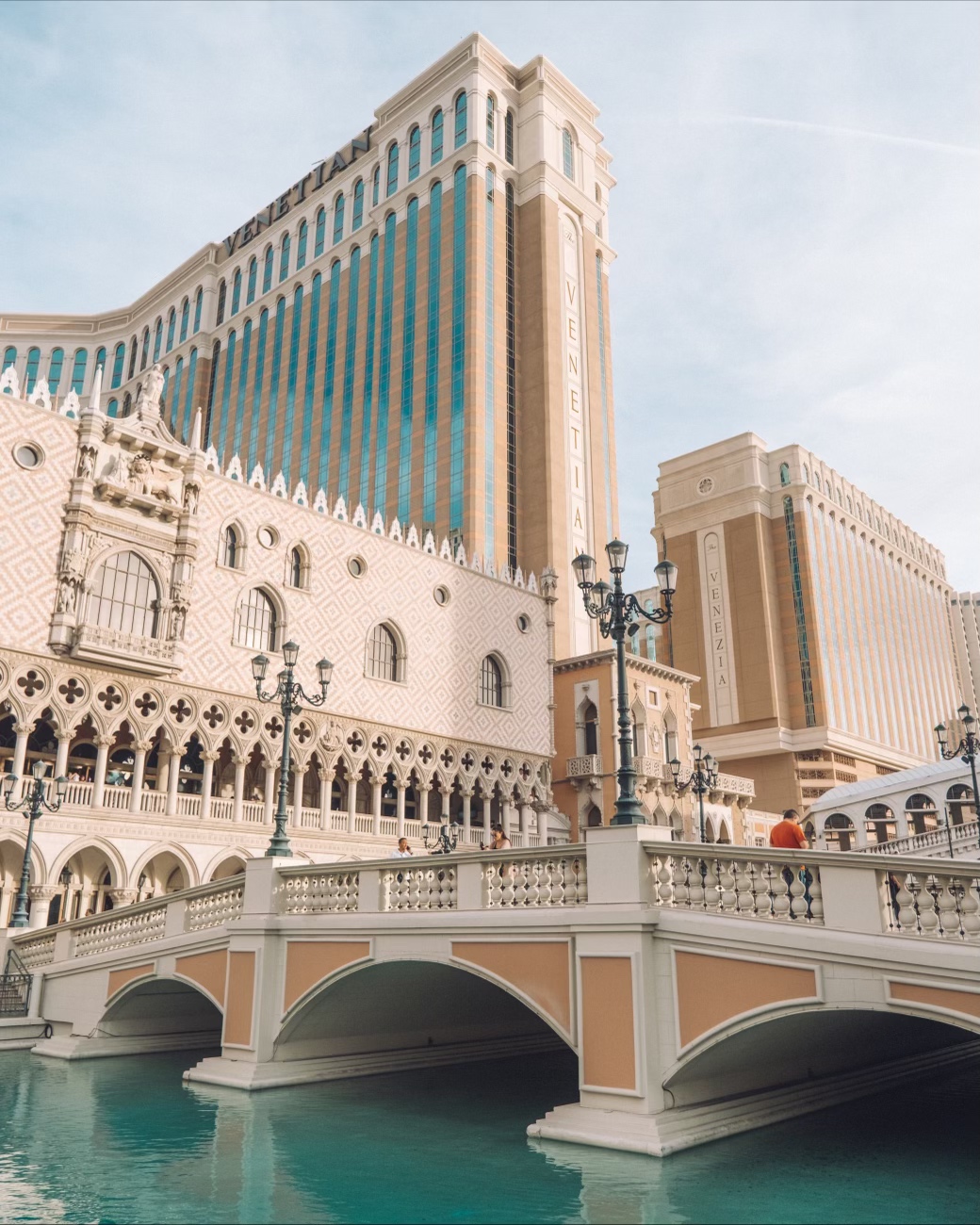 Venetian vs the Wynn: Where Should You Stay?