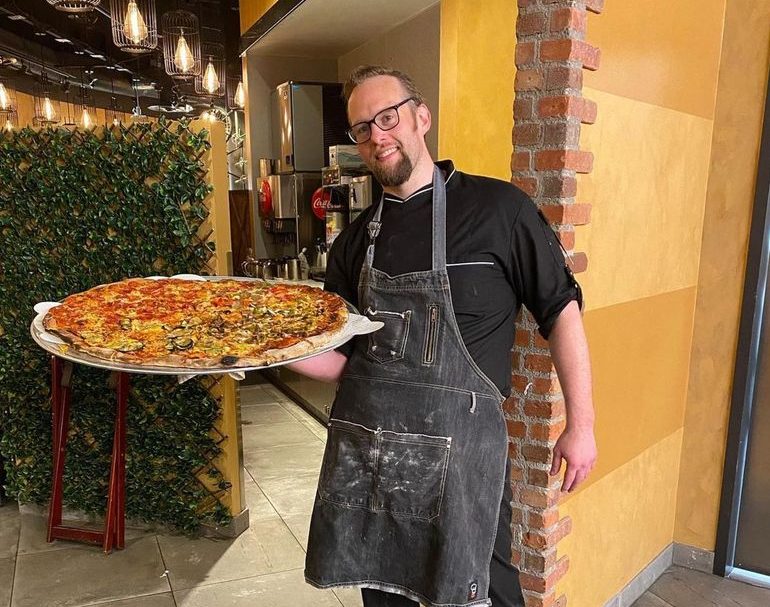 Ahern Hotel Unveils 'OTTIMO PIZZA KITCHEN' by Chef Joel Ott