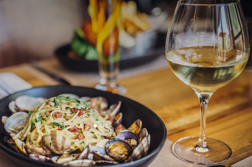 5 Places to Dine in Downtown Summerlin (April 2023)