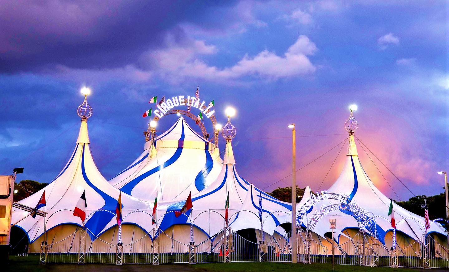 Cirque Italia to Make a Splash