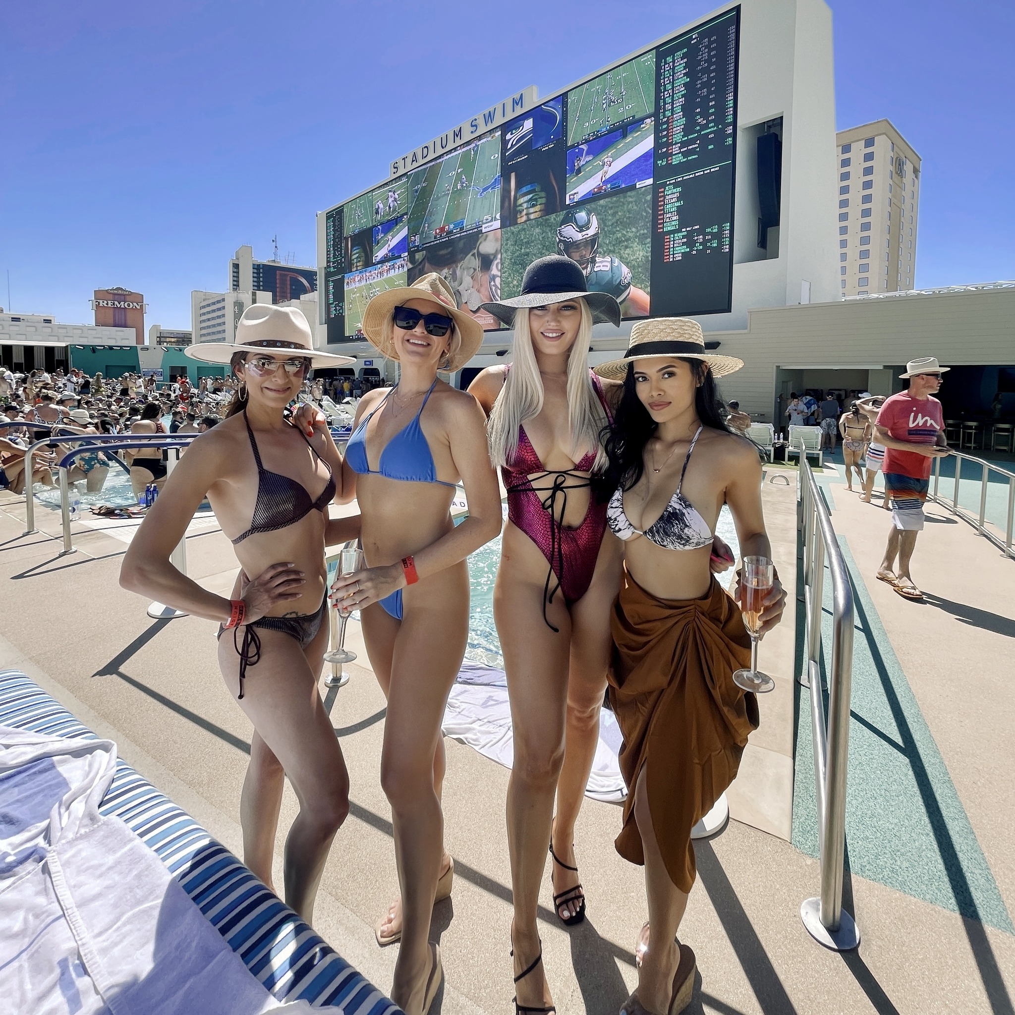 13 Best Pools in Las Vegas