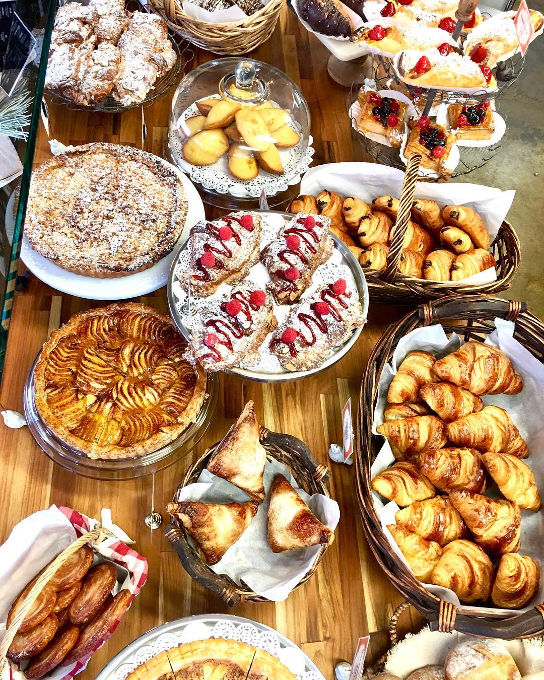 Top Bakeries in Las Vegas with Sweet Flaky Pastries