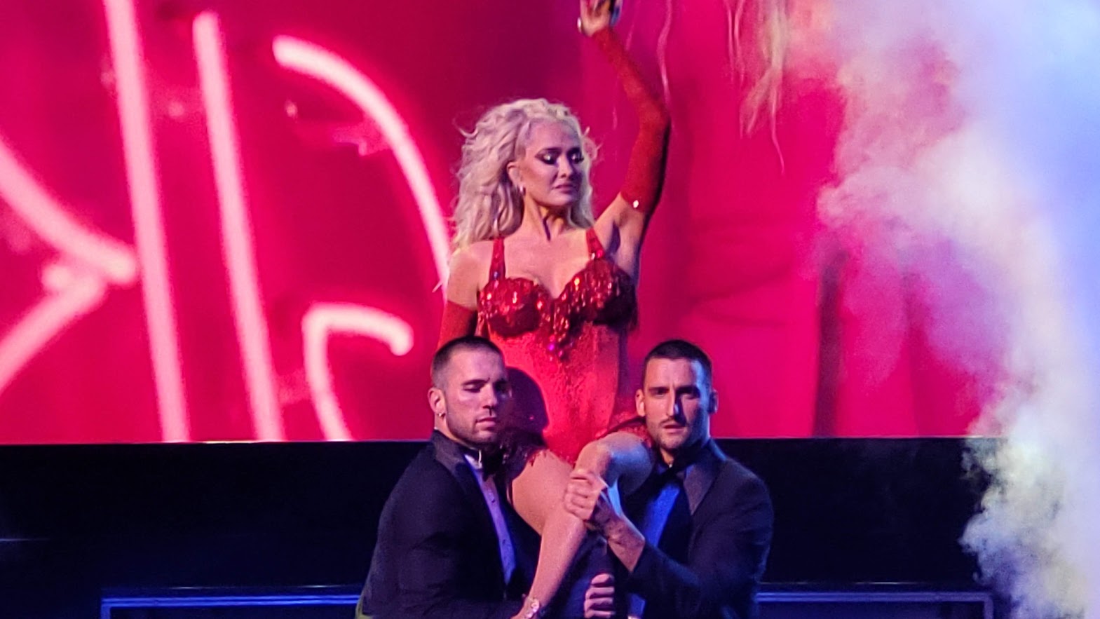 Show Review - Erika Jayne 'BET IT ALL ON BLONDE'
