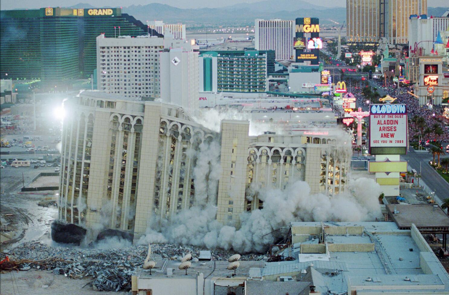 10 Las Vegas Hotels That Were Imploded