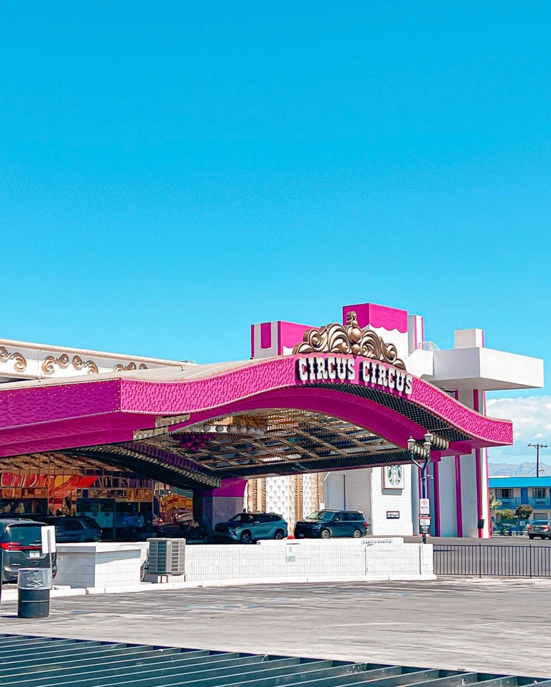 Is Circus Circus a Nice Hotel?