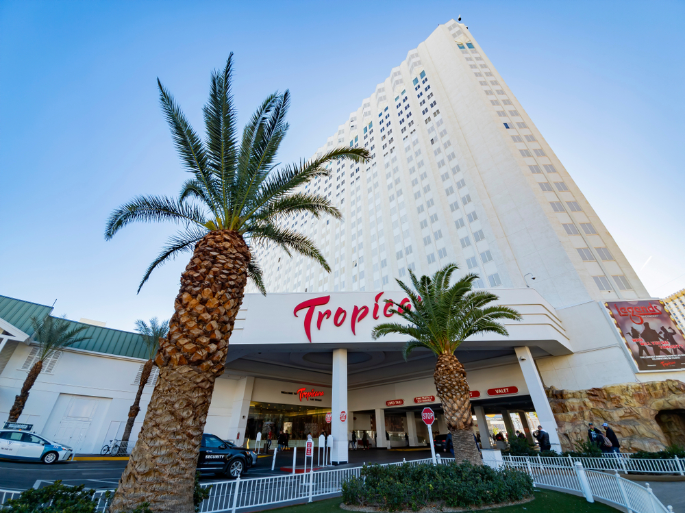 The Final Days of the Tropicana: A Eulogy for an Icon