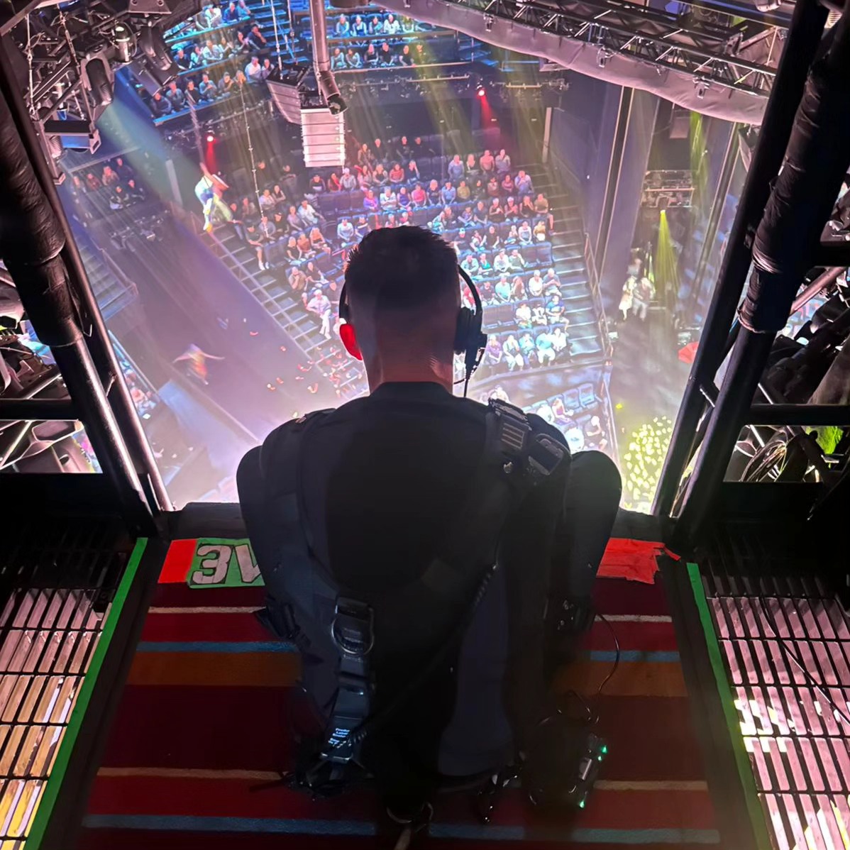 'LOVE' From Above - Views from a Cirque du Soleil Rigger