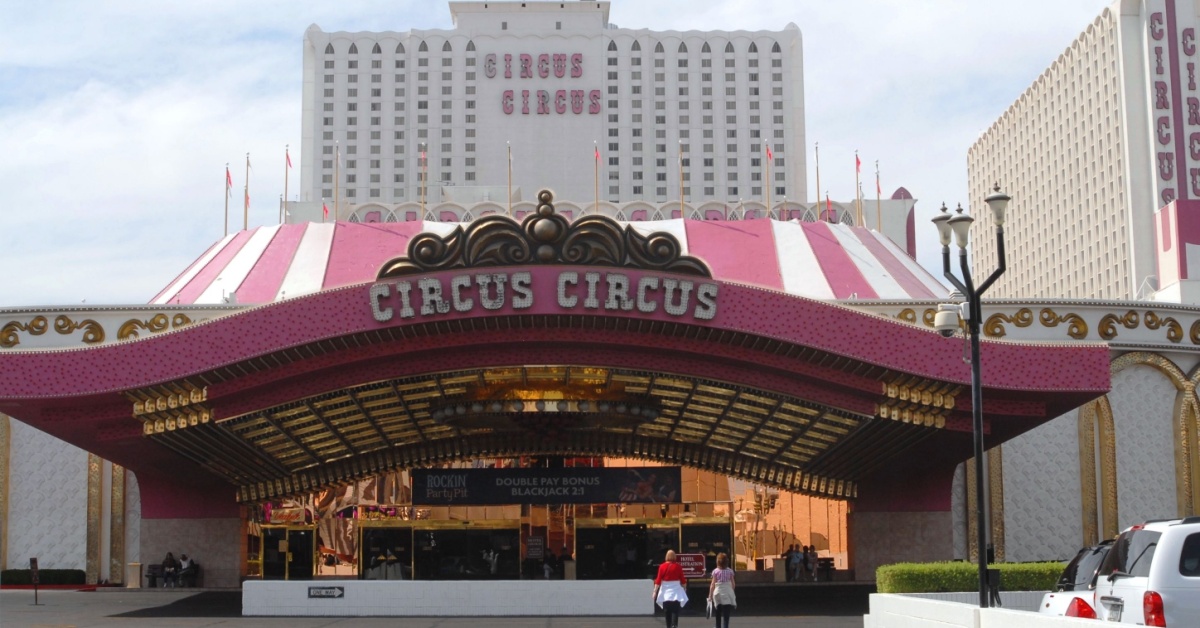 Ultimate Guide to Staying at Circus Circus