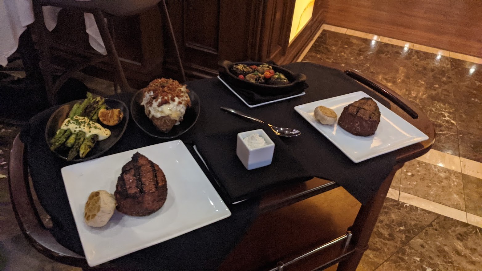 Top 10 Steakhouses in Las Vegas: Juicy, Tender, Unforgettable