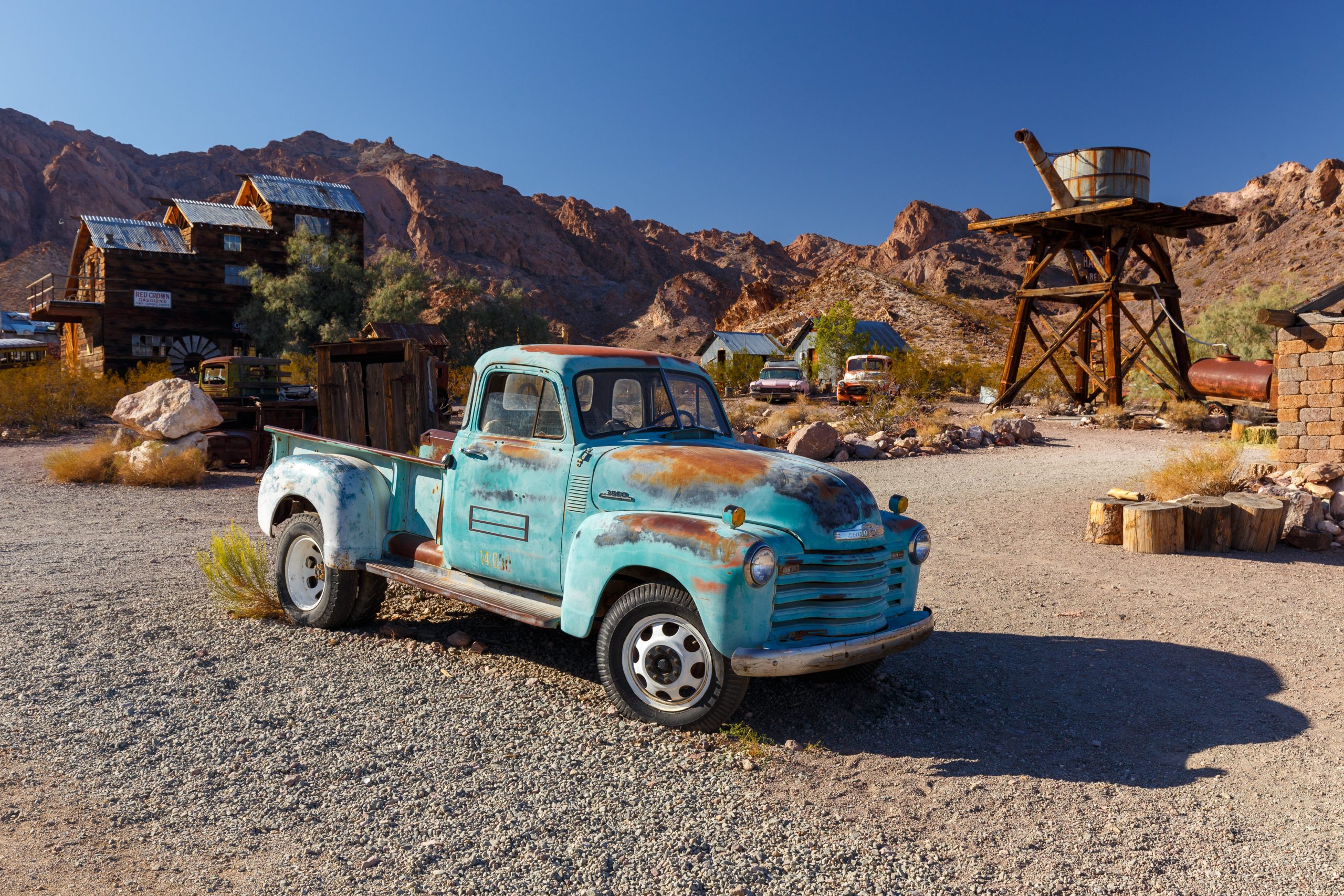 Ghost Towns Around Vegas: Creepy, Cool, or Just Dusty?